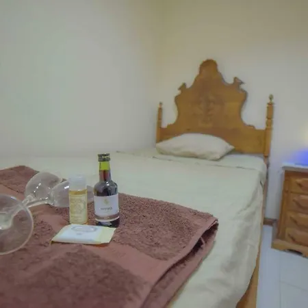 Com 4 Camas בית אירוח *